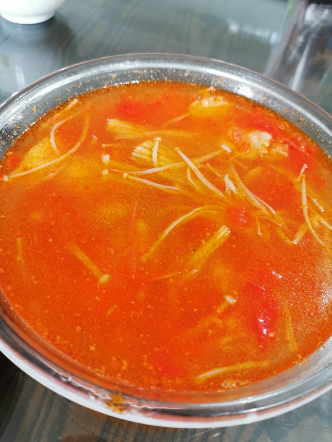 茄汁巴沙鱼浓汤的做法