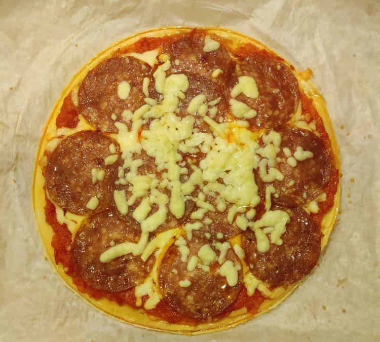 【樉樉的小厨房】薄底芝士萨拉米披萨小美版 附（通用披萨番茄酱）