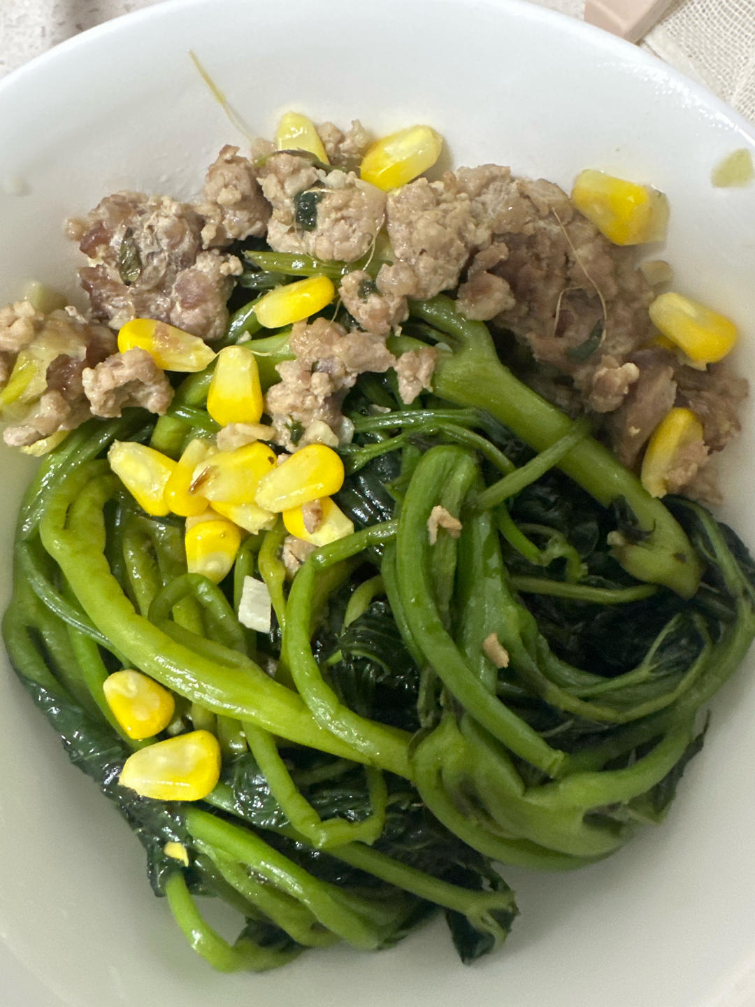 肉末炒地瓜叶(番薯叶)