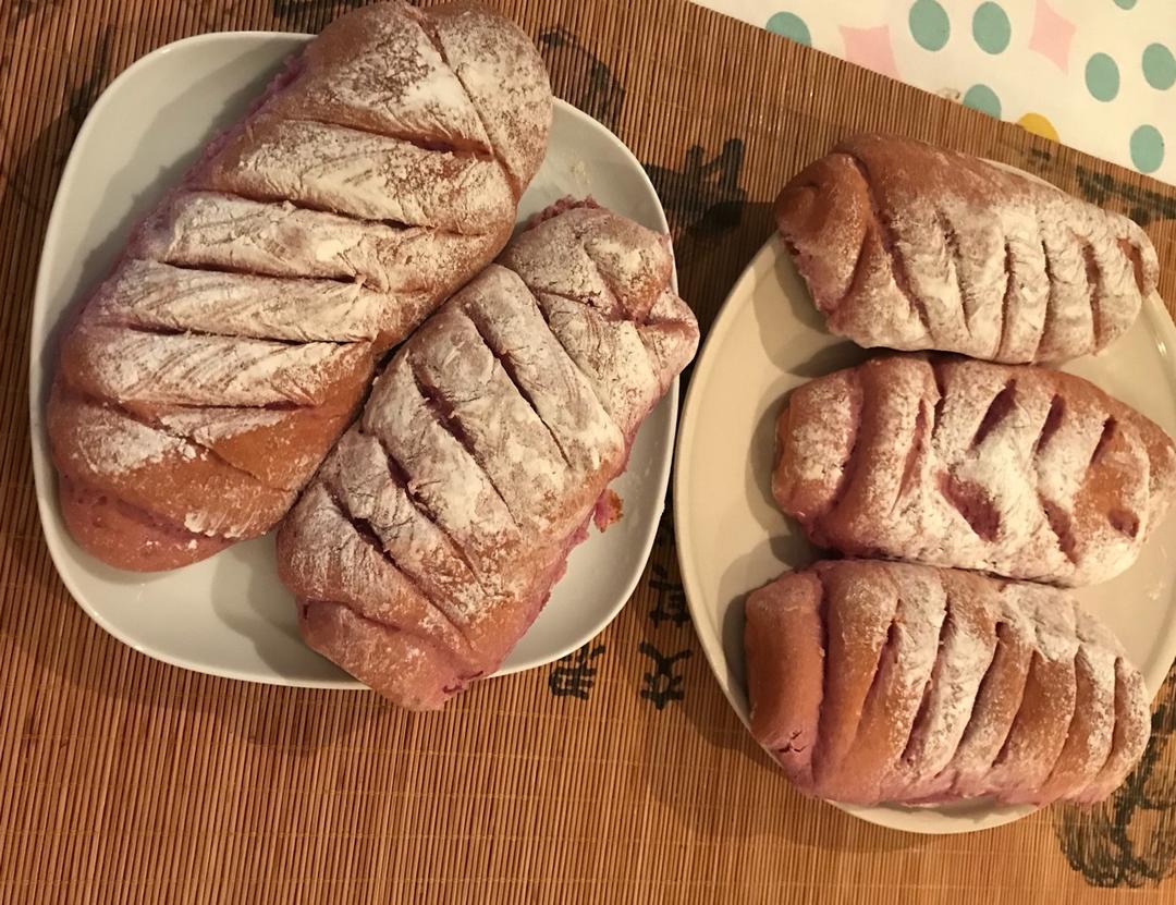 紫薯软欧包