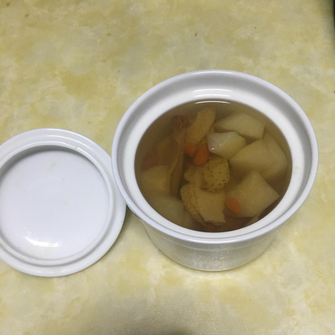 润肺炖梨盅