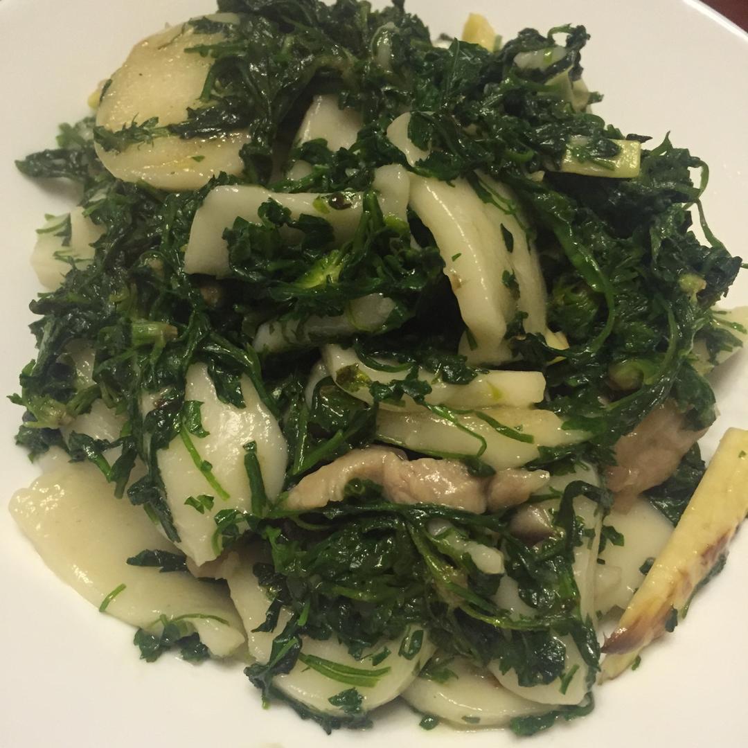 荠菜炒年糕
