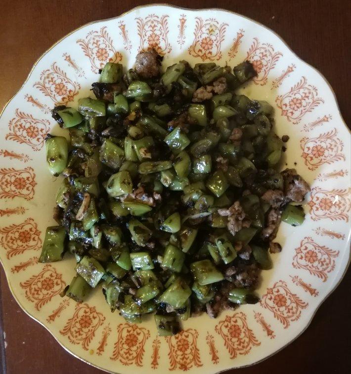榄菜肉末四季豆