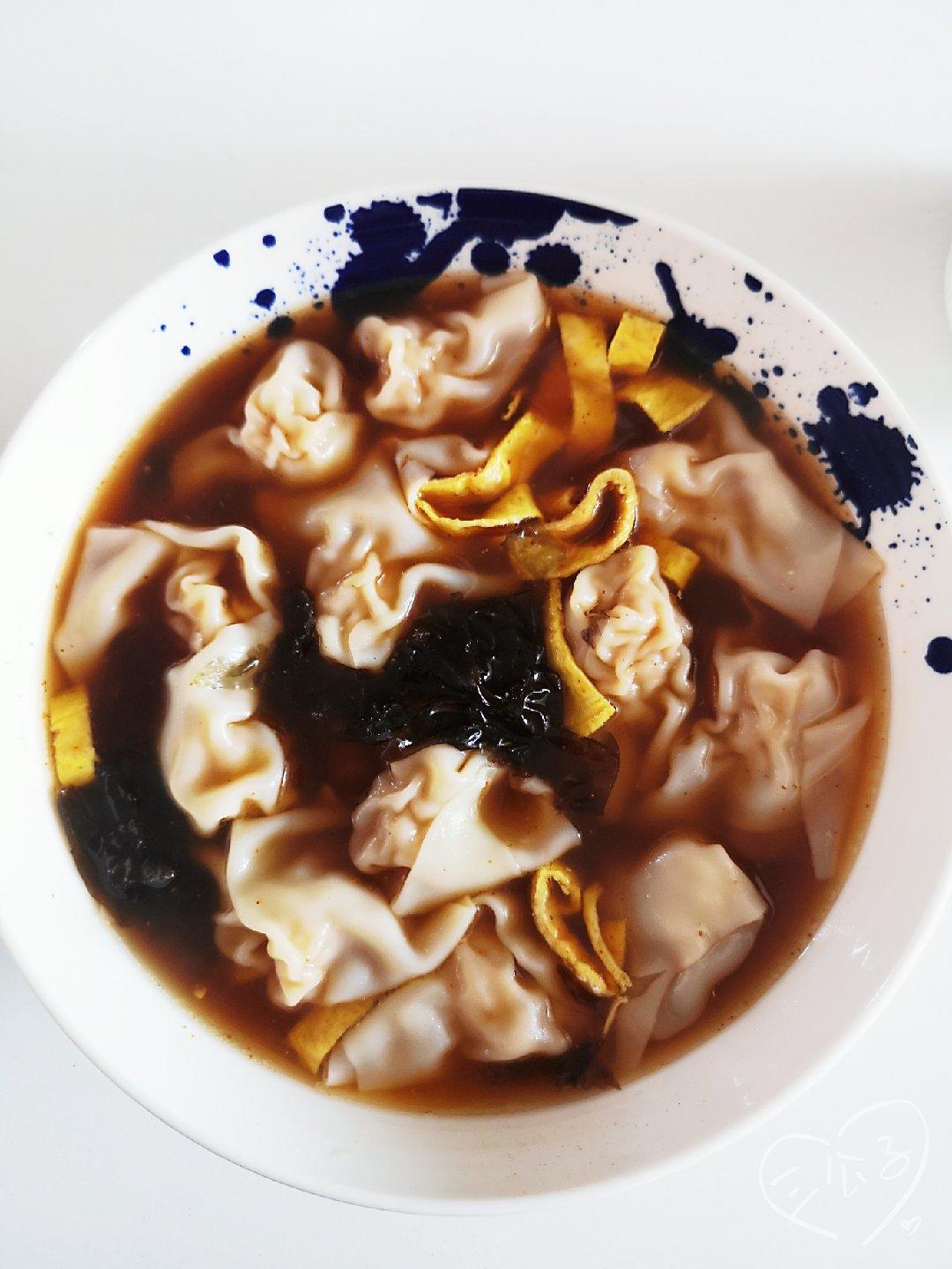 鲜肉小馄饨（调馅+馄饨包法）