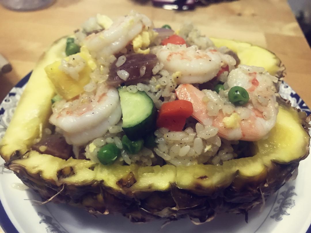 虾仁菠萝炒饭
