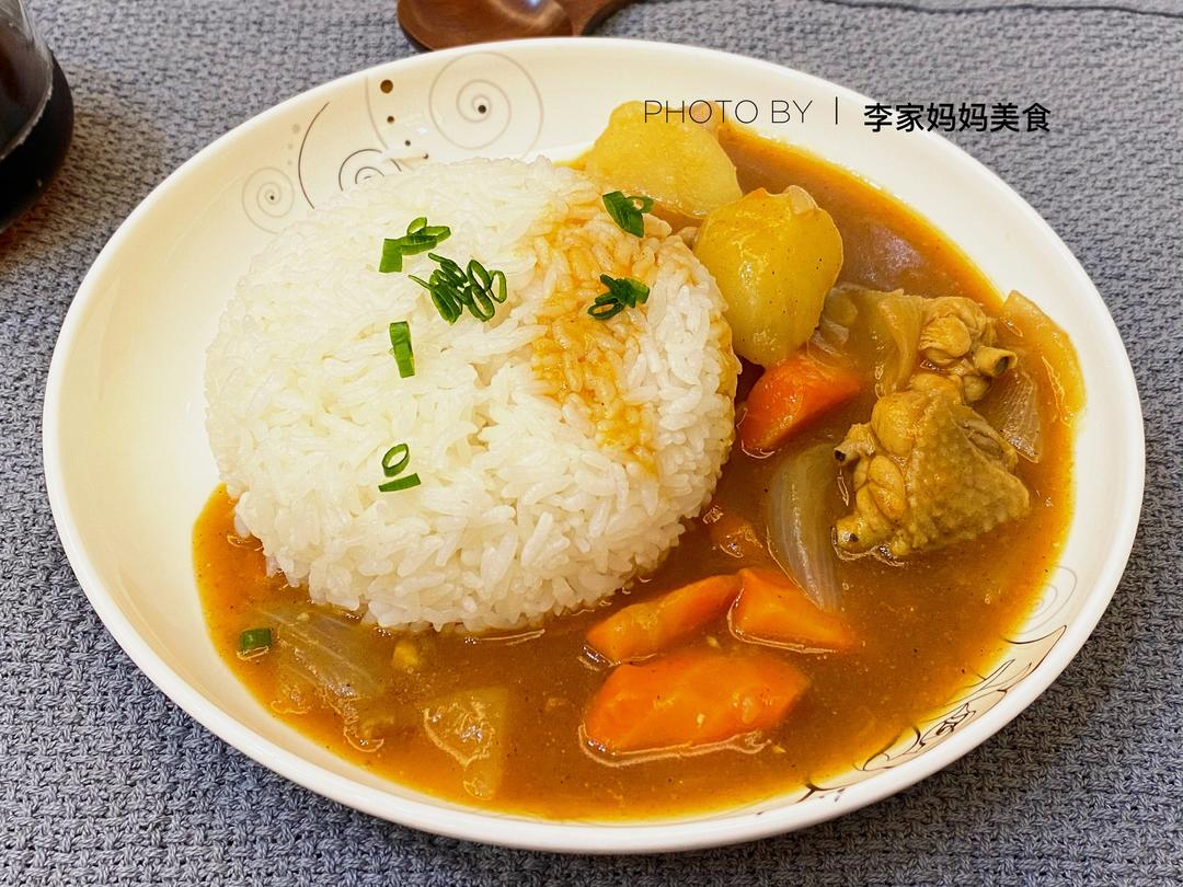 咖喱鸡肉饭，简单版，零厨艺的做法