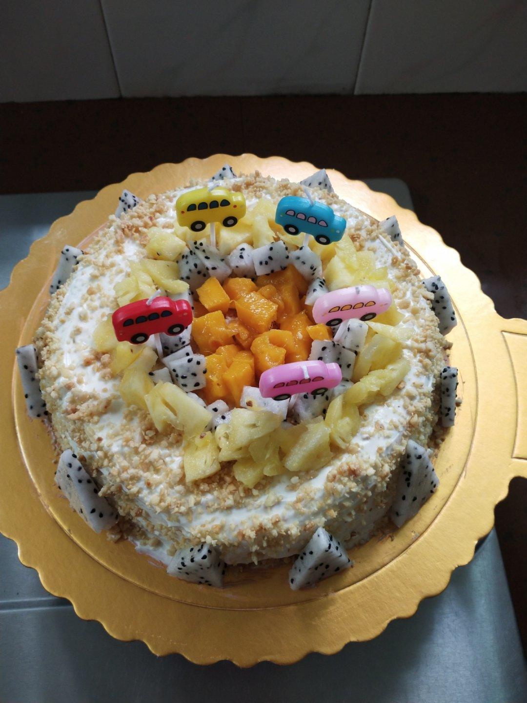 8寸水果生日蛋糕