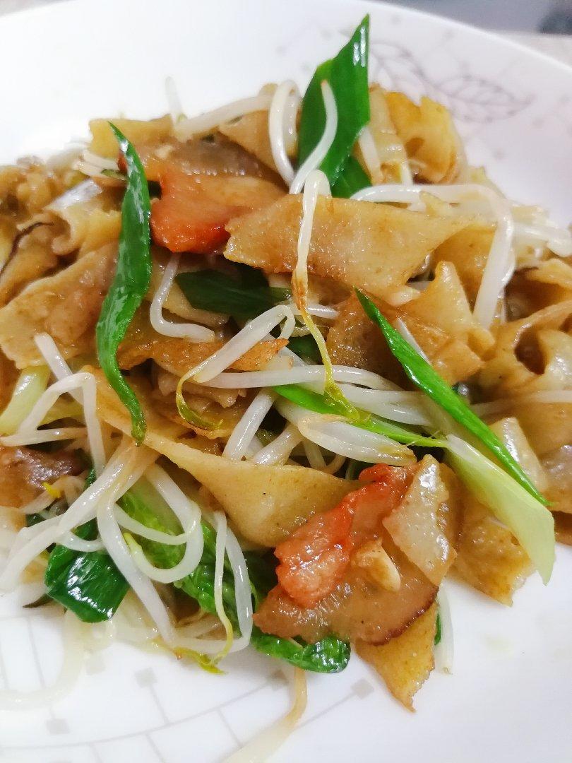 素炒河粉