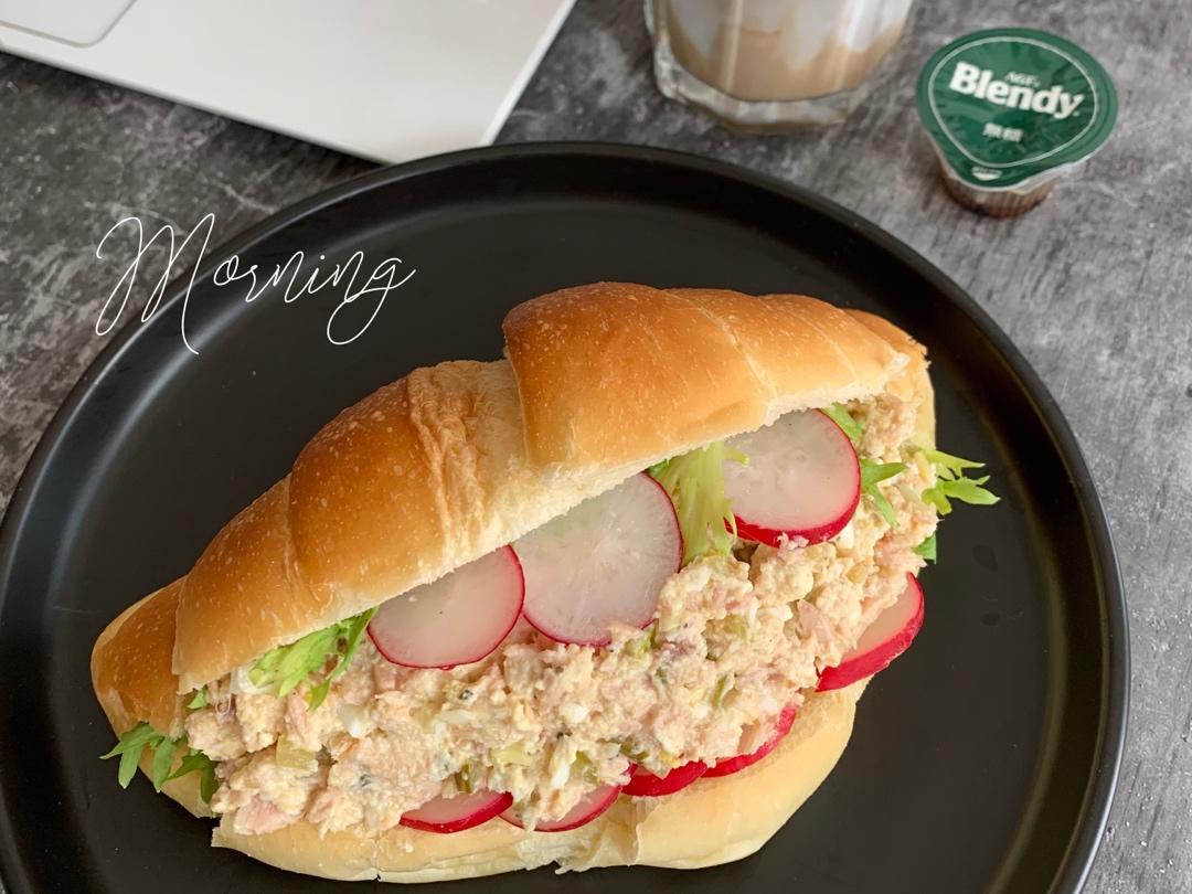 超超超简单的多用西餐酱，三明治炸物海鲜都很合适的塔塔酱。