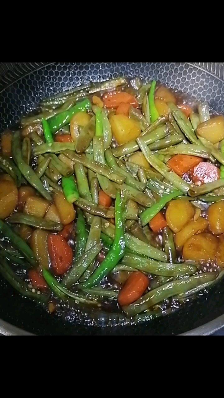 土豆炖豆角
