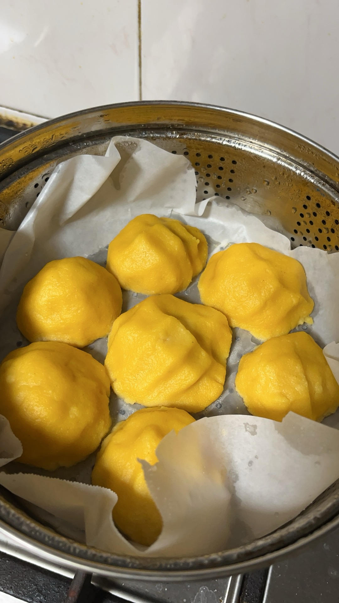 纯玉米面窝窝头(烫面.不发酵)