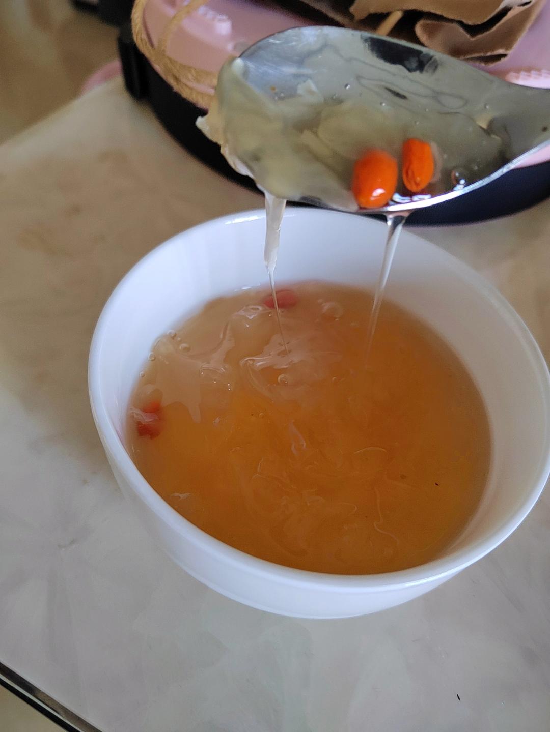 冰糖银耳汤（百分百出胶）