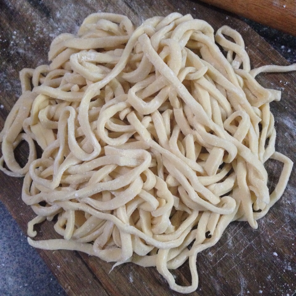 鸡蛋手擀面