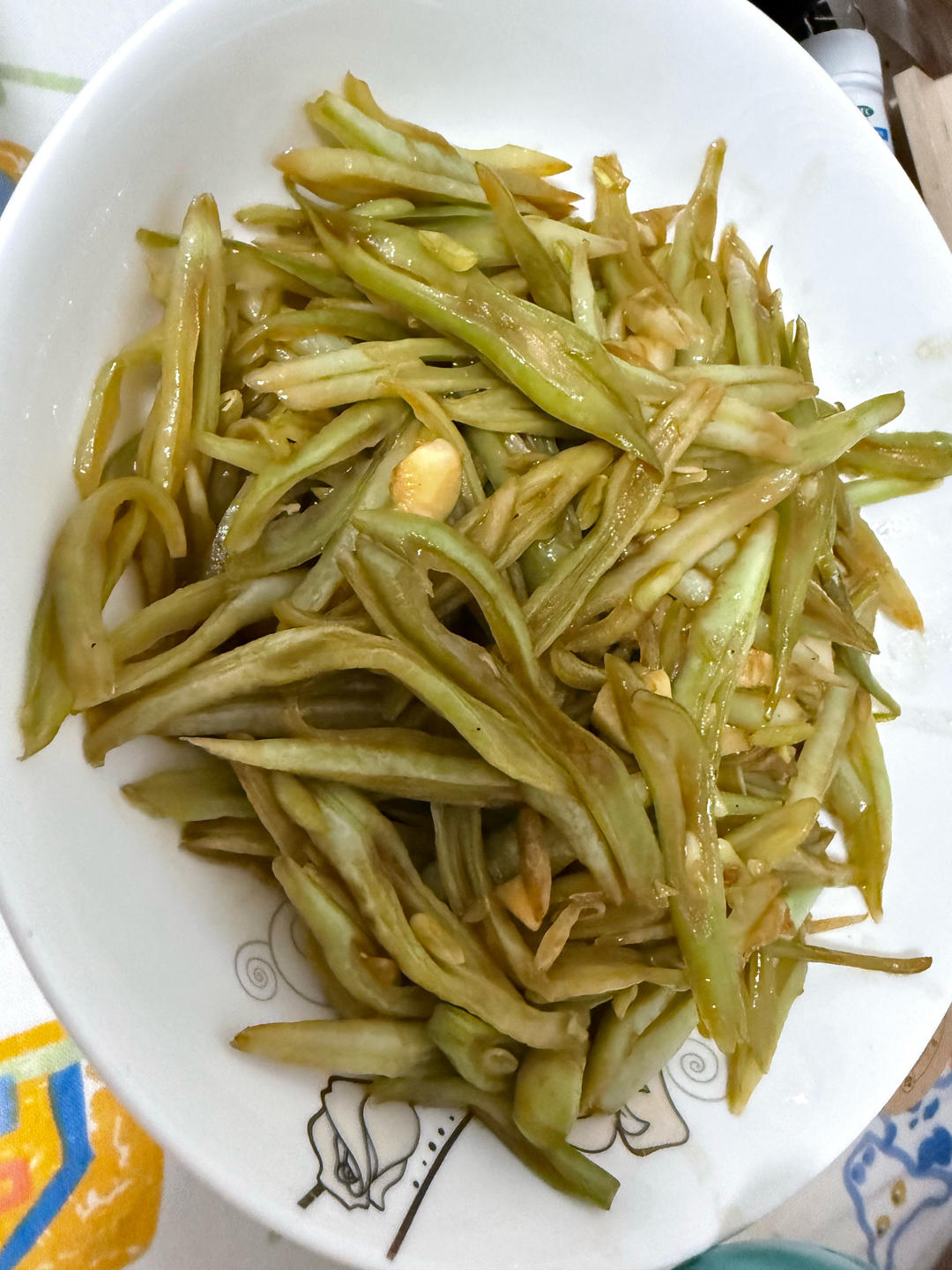 分两次放蒜才有了这超好吃的蒜香扁豆丝