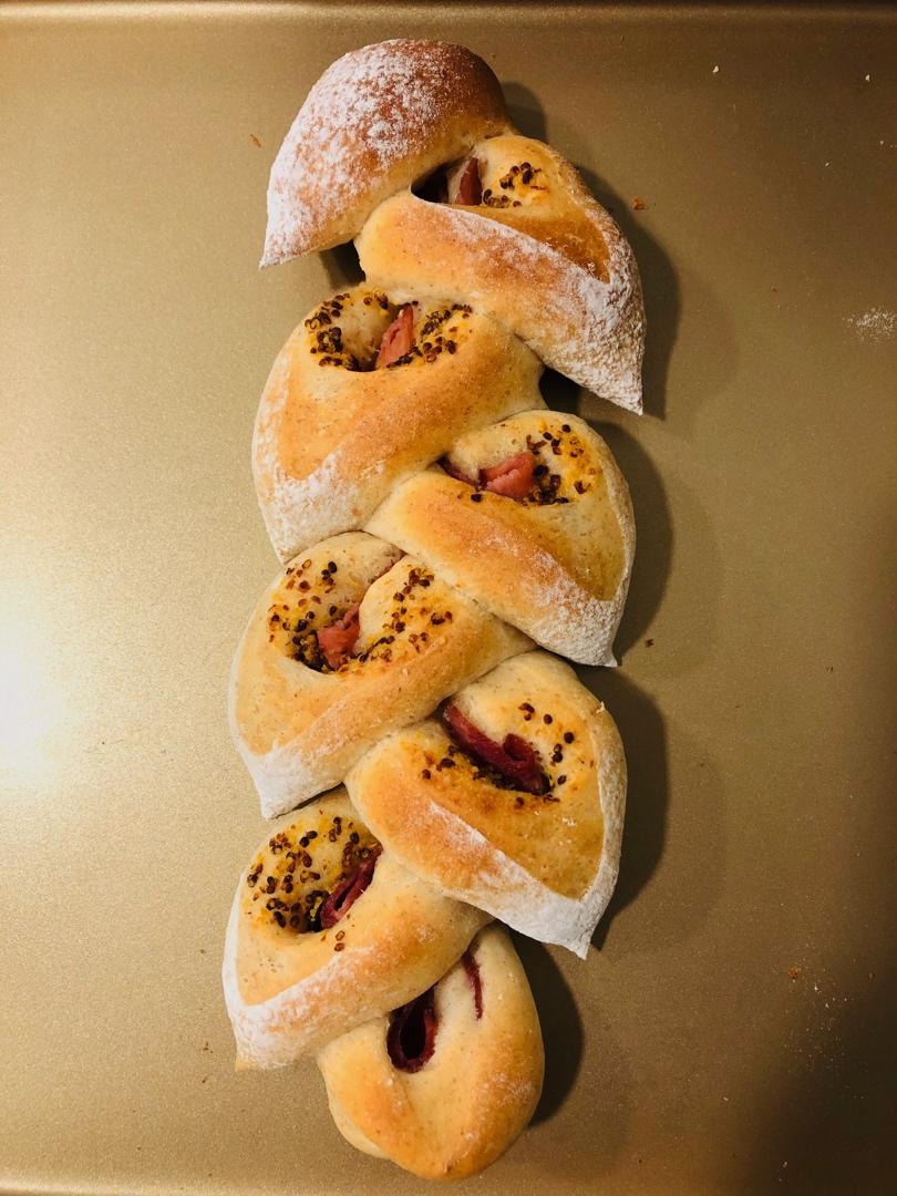 法国培根芥末籽面包