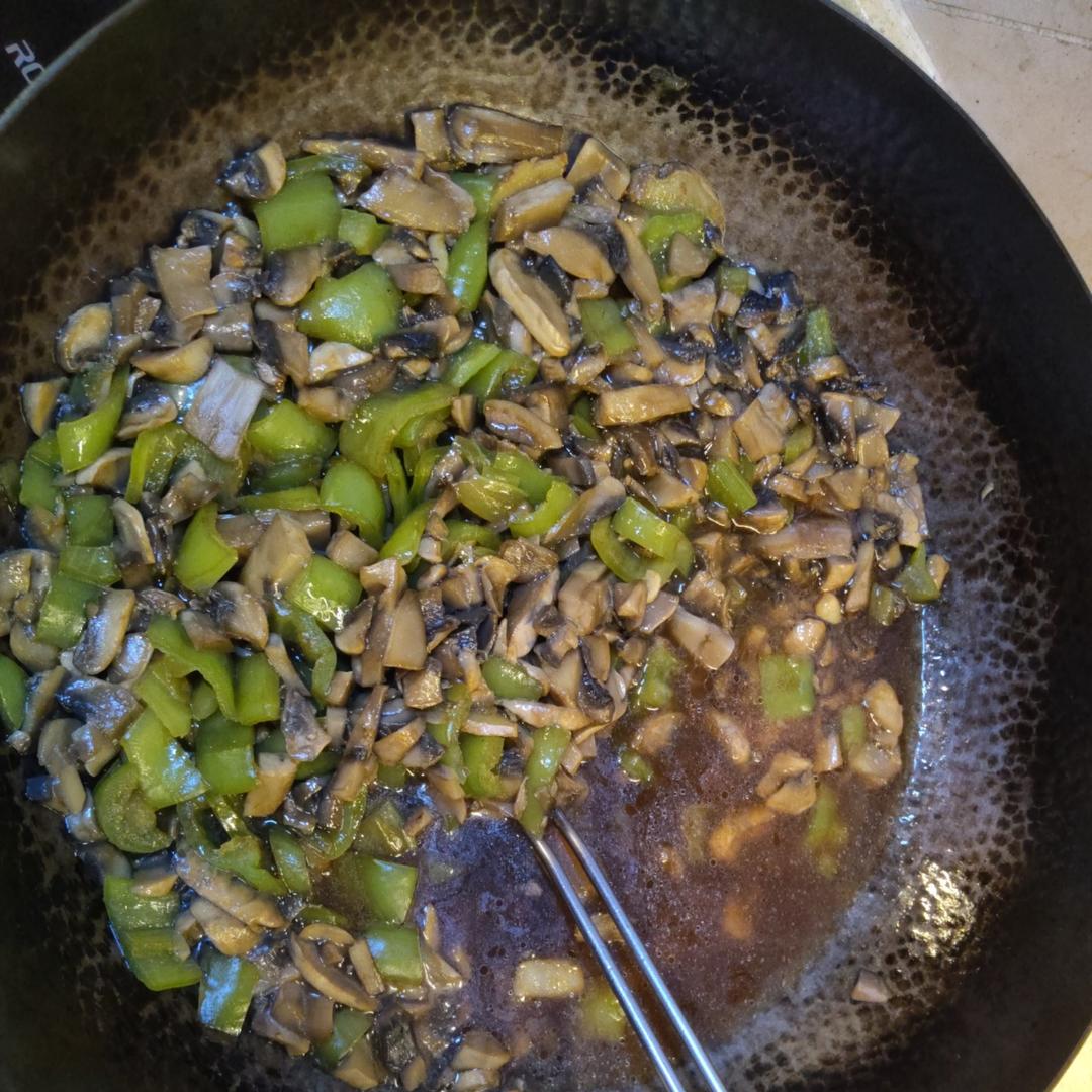素炒鲜口蘑（白蘑菇），快手家常菜