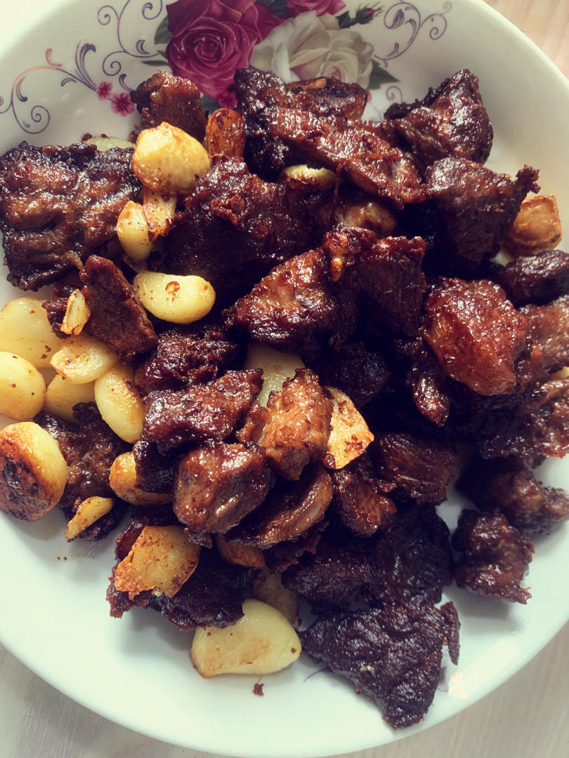 黑蒜子牛肉粒—华美新年味