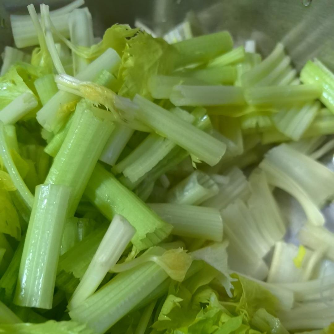 清炒马家沟芹菜