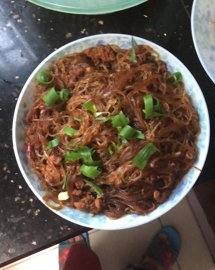 蚂蚁上树