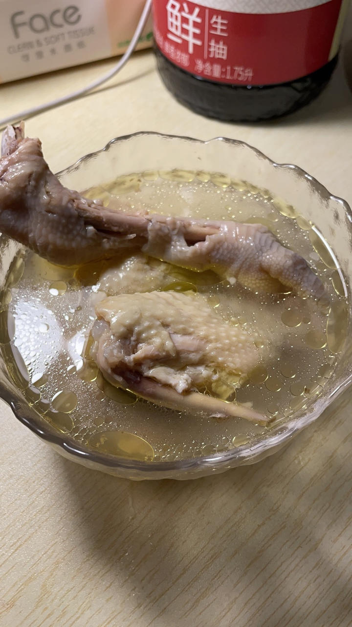 肖战夫人丶做的高压锅炖鸡汤