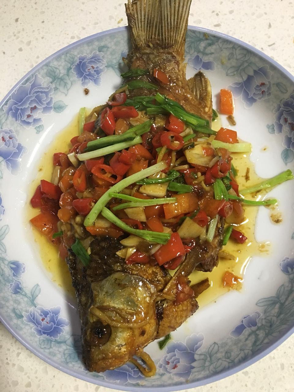 红烧鲫鱼