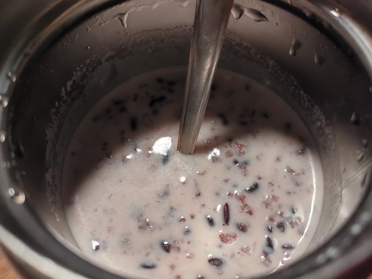 紫米奶粥的做法