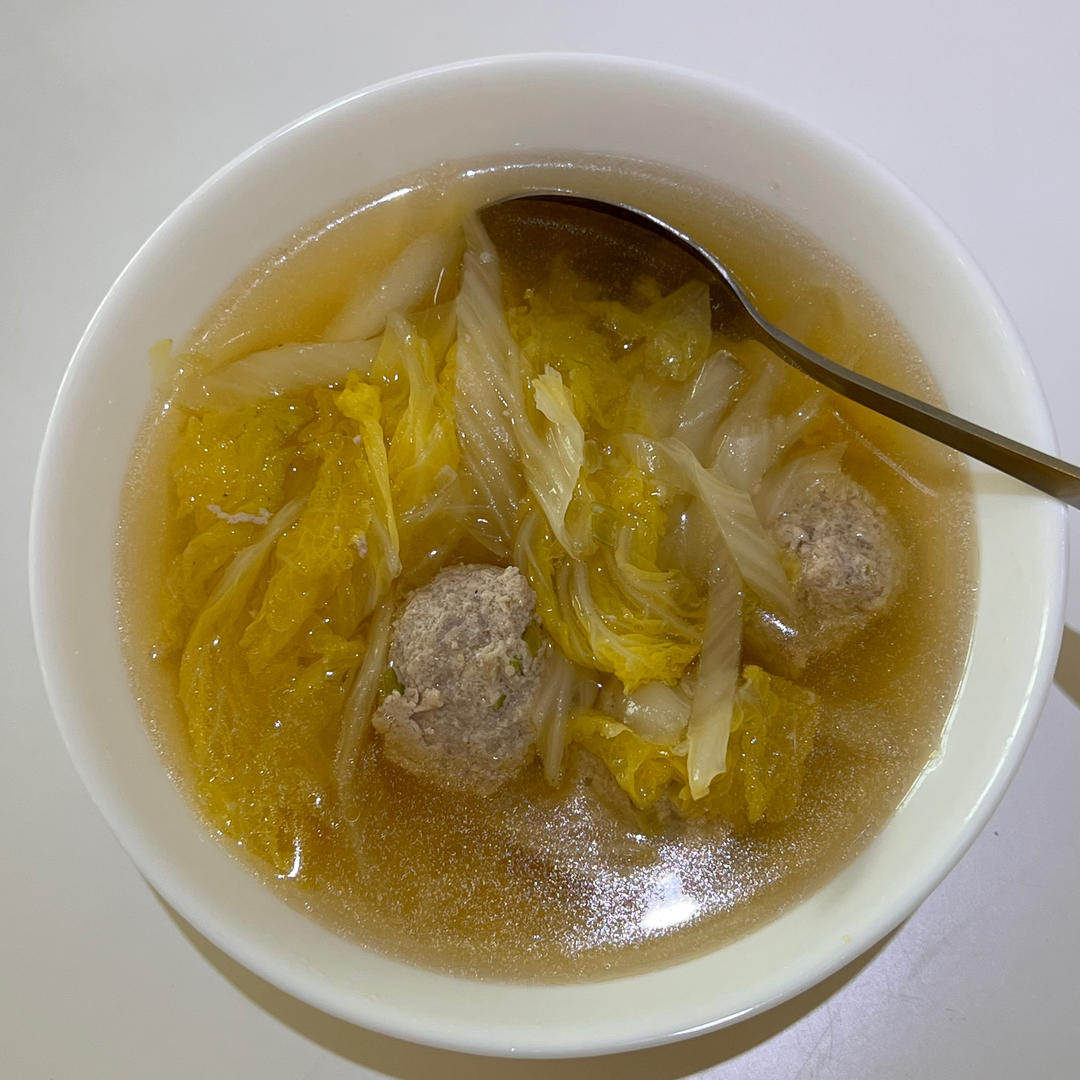 小白菜丸子汤