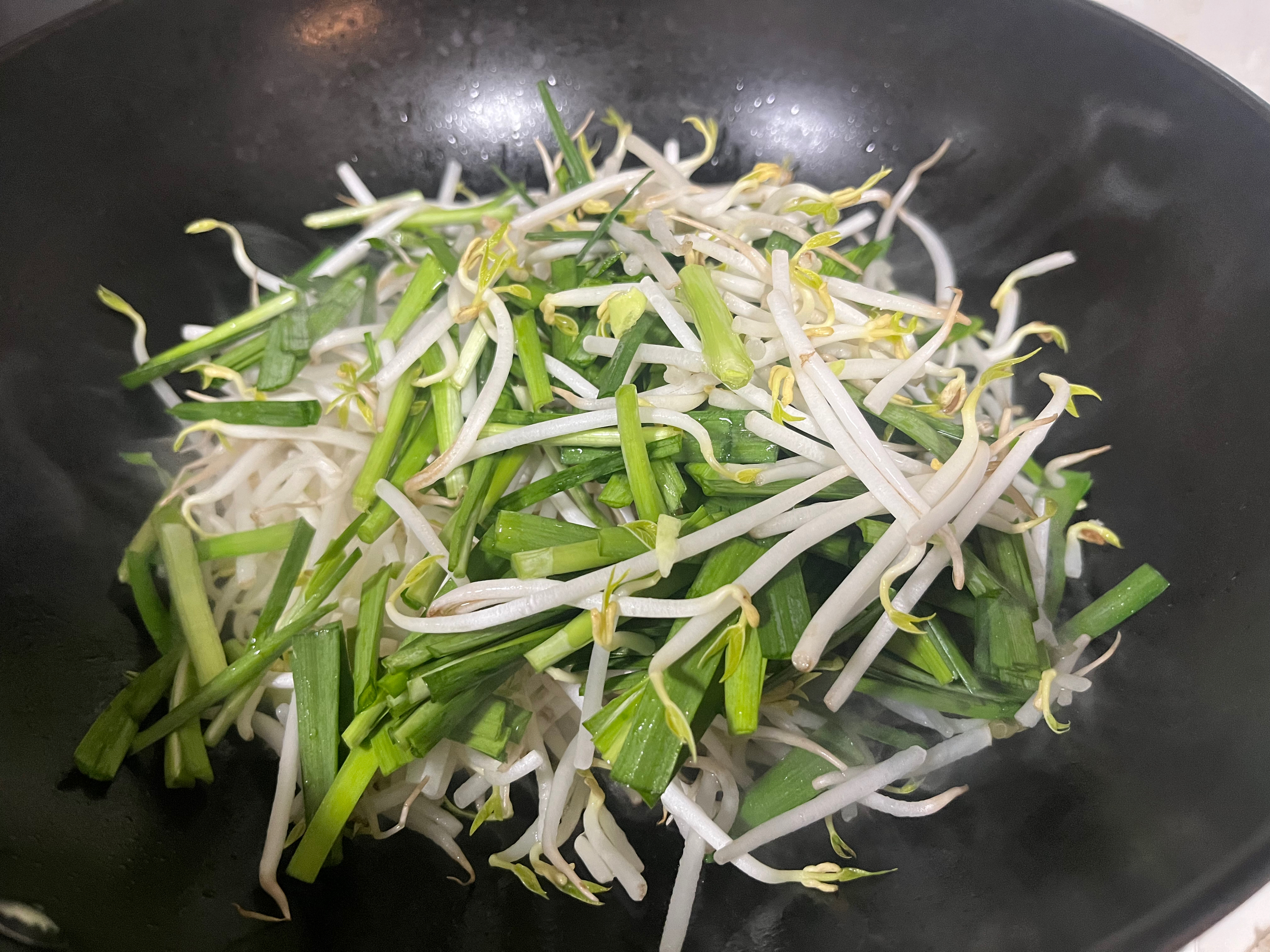 串个儿的豆芽韭菜的做法