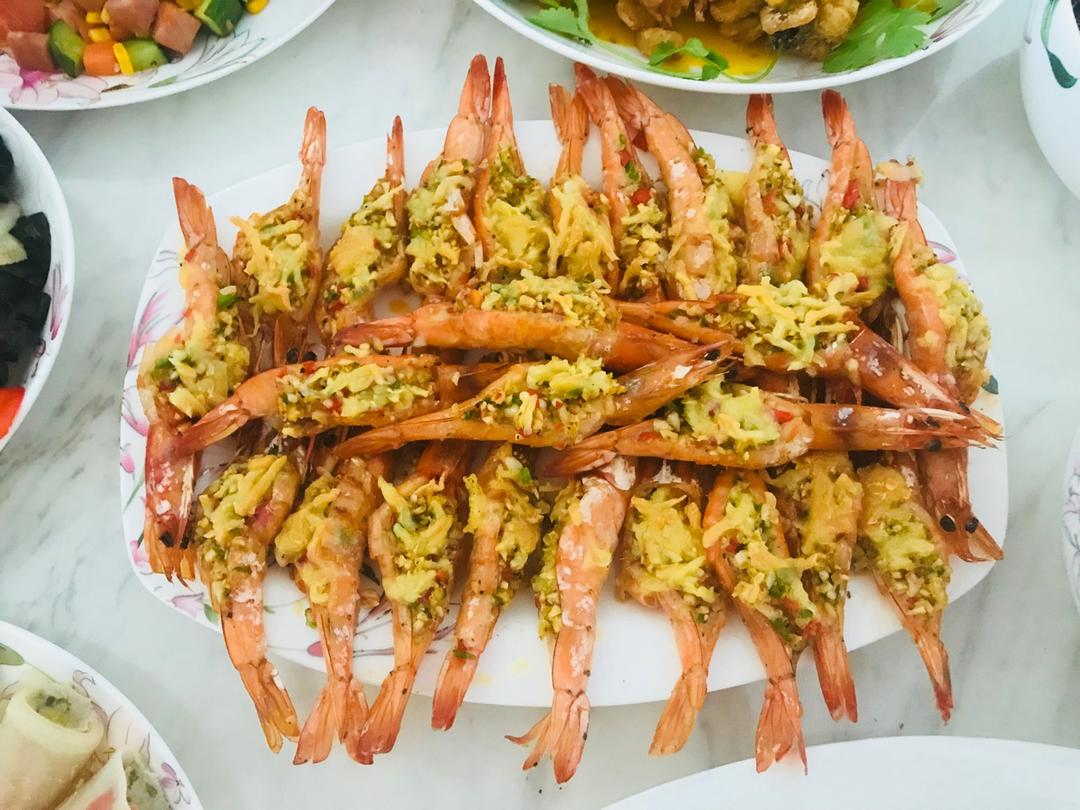 蒜蓉芝士烤大虾（烤箱版）