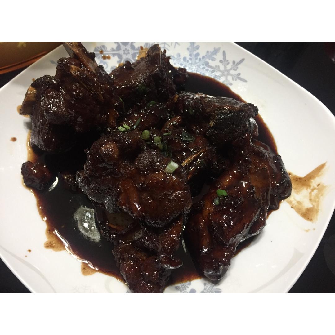超级好吃的红烧小排
