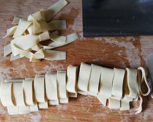 卤海带，豆腐皮，魔芋丝的做法 步骤1