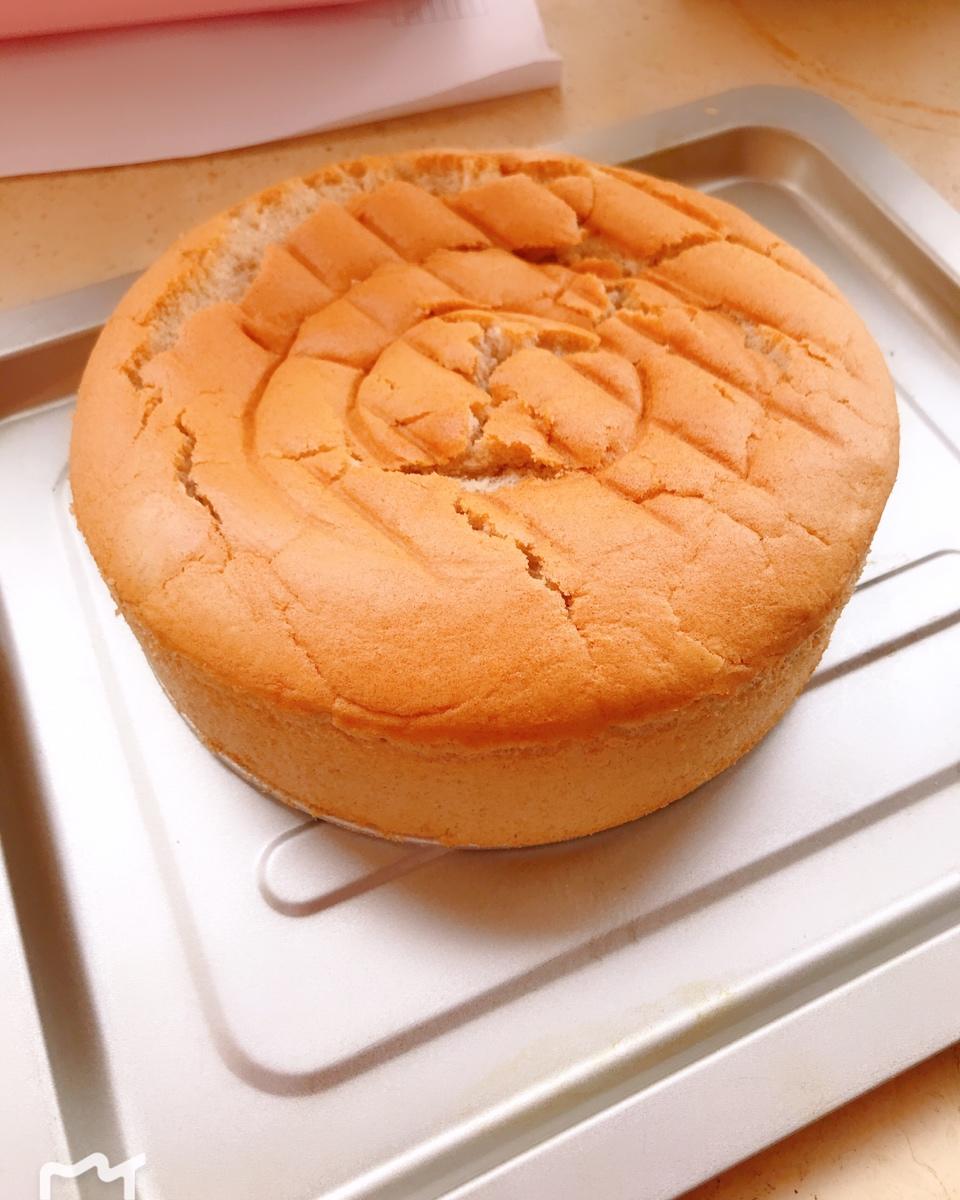 来一份沉甸甸的花生酱戚风