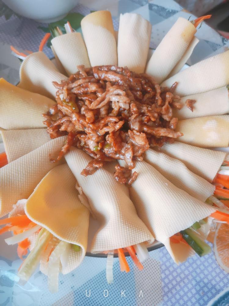 豆皮京酱肉丝
