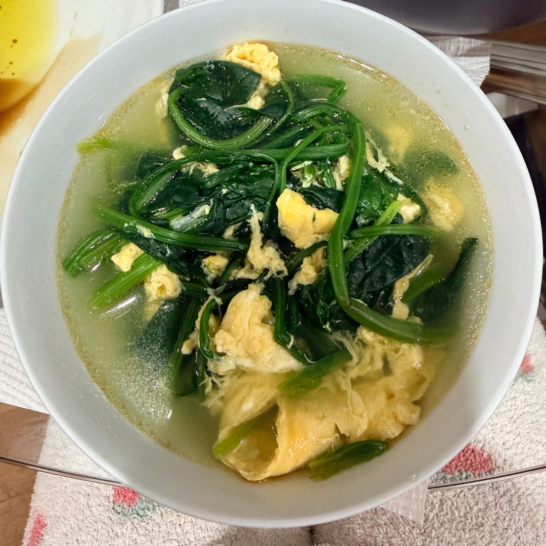 菠菜鸡蛋汤