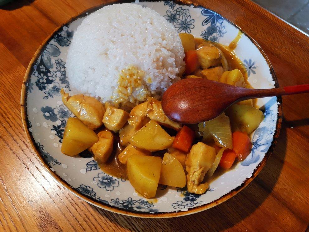 咖喱鸡肉饭