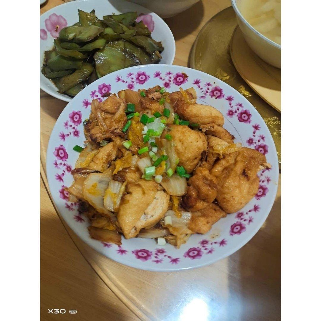 好吃到连汤汁都不剩的白菜焖豆泡，给肉都不换