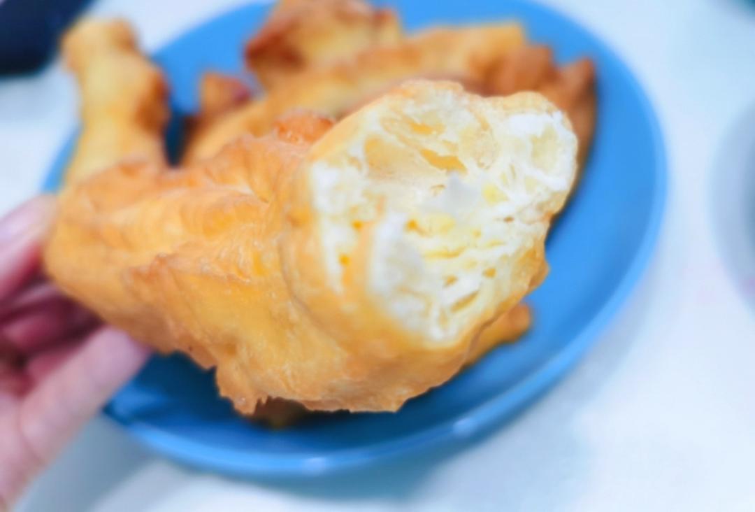 这些天，我炸油条的技术越来越炉火纯青了