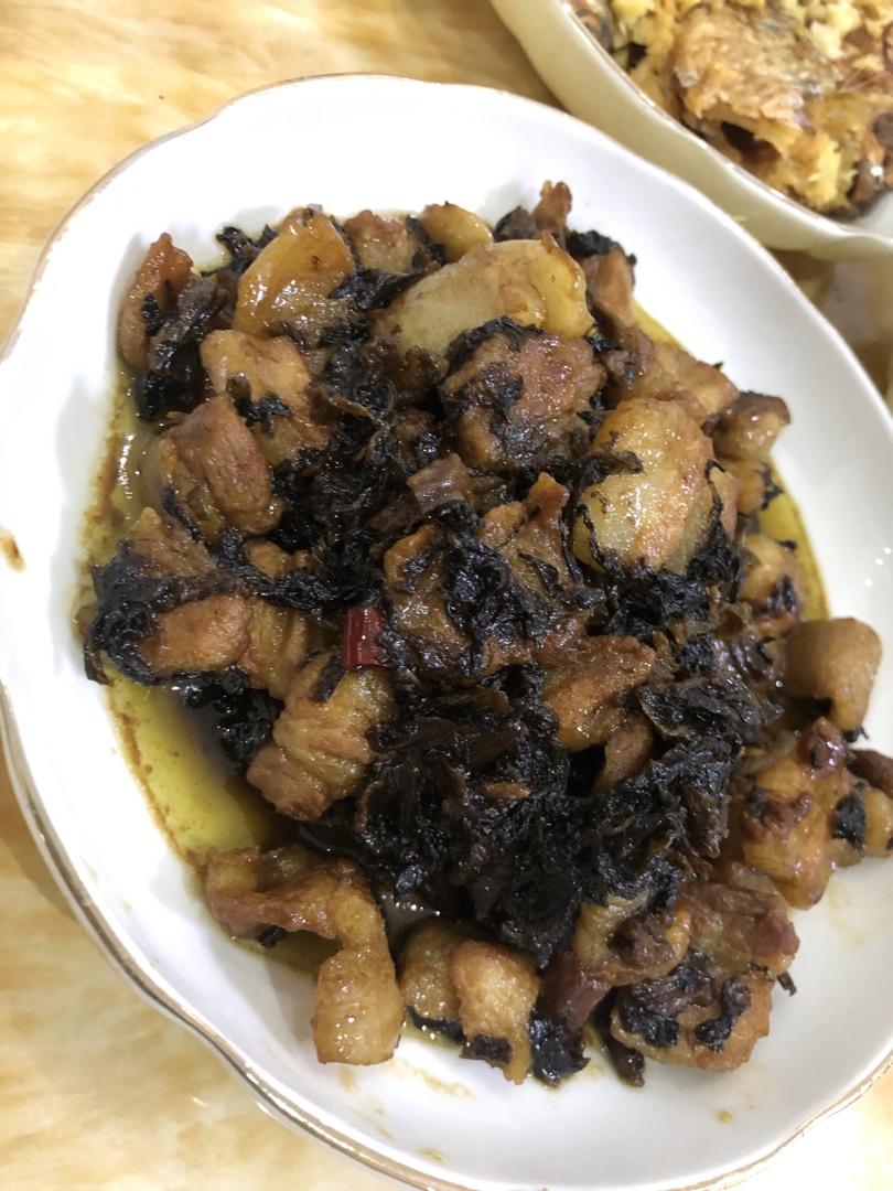 客家梅菜干闷五花肉 超下饭😋