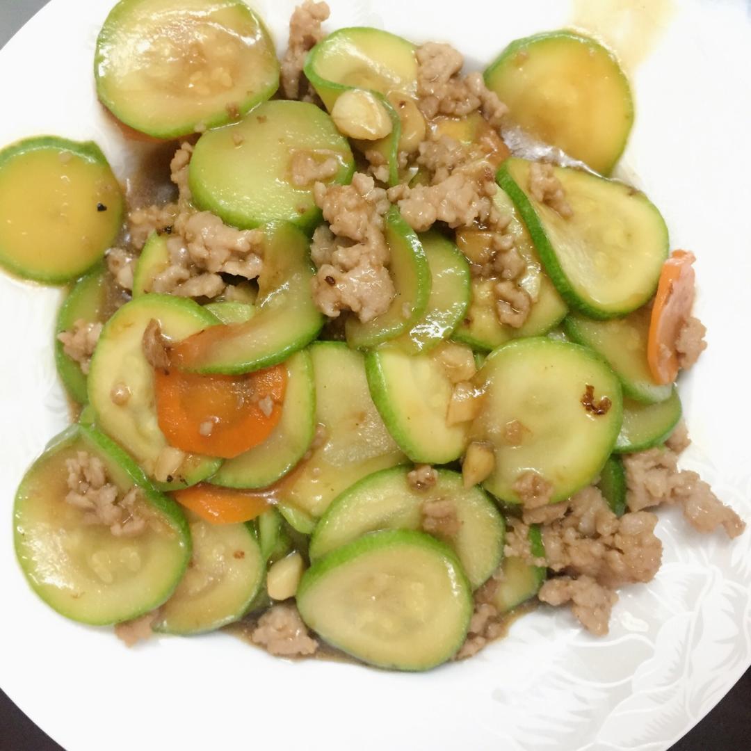 肉片炒翠肉瓜