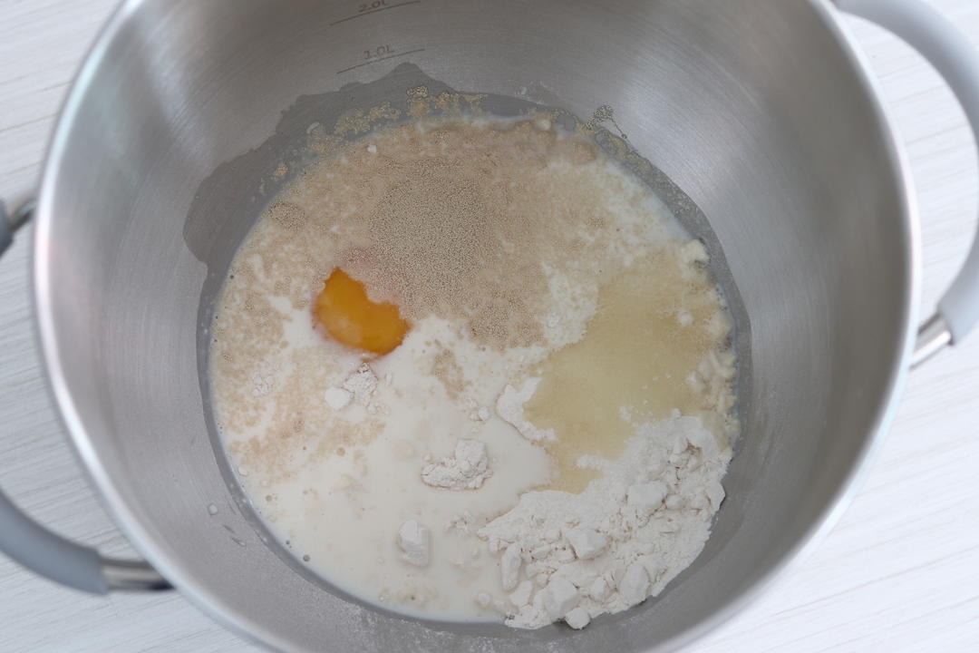 纯奶手撕吐司的做法 步骤1