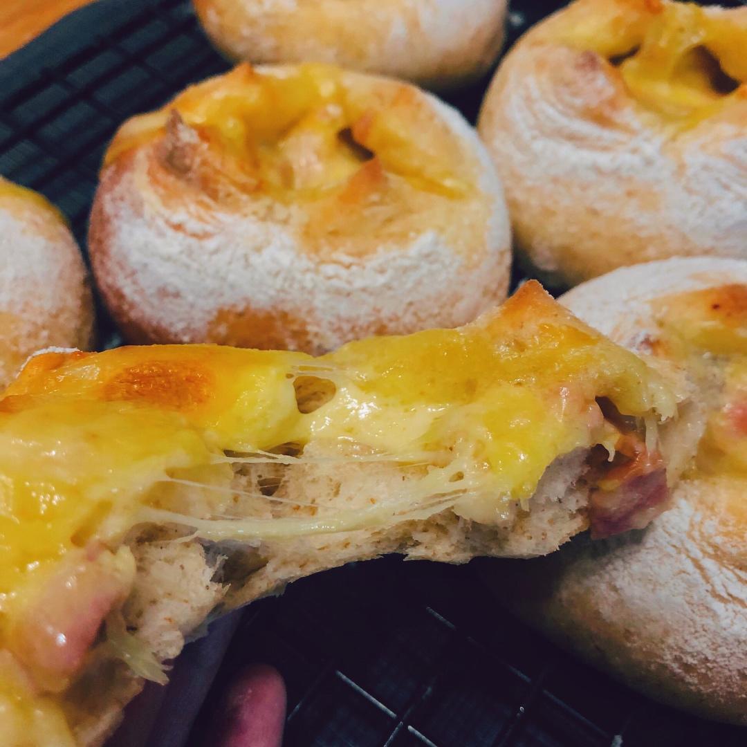 全麦芝士熔岩面包