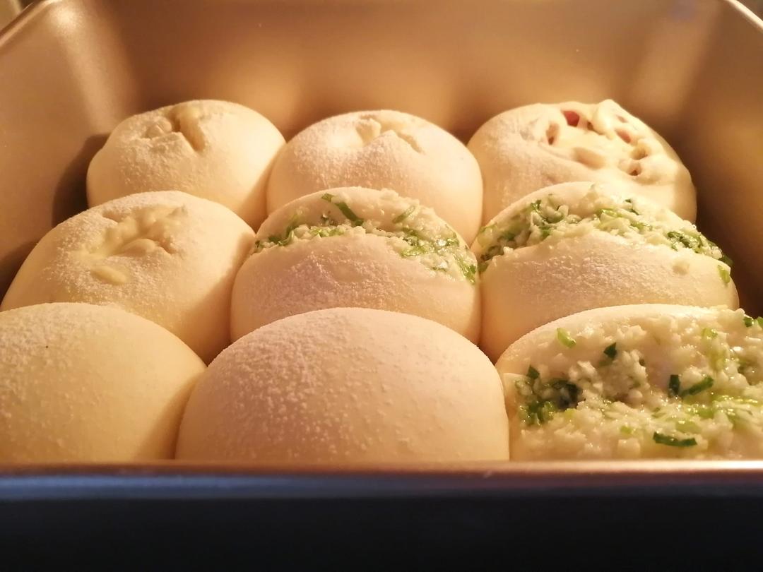 (超好吃的咸口面包）爆浆培根芝士面包