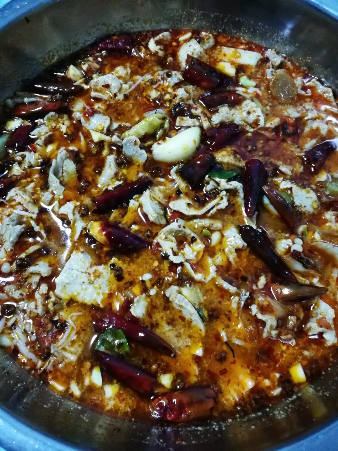 水煮肉片：辣椒的盛宴
