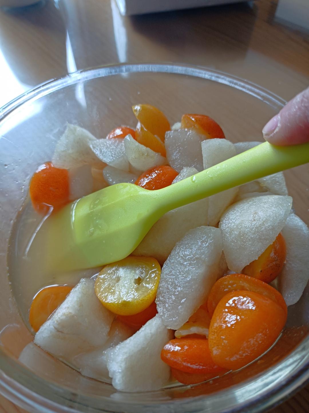 冬季十道素~甜品~金桔炖雪梨（微波炉版）的做法 步骤8