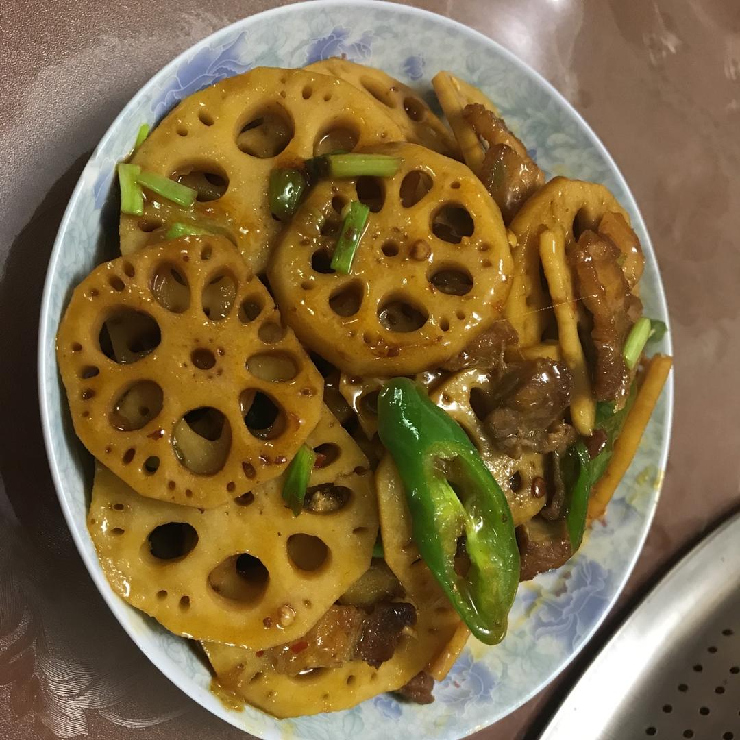 莲藕炒五花肉