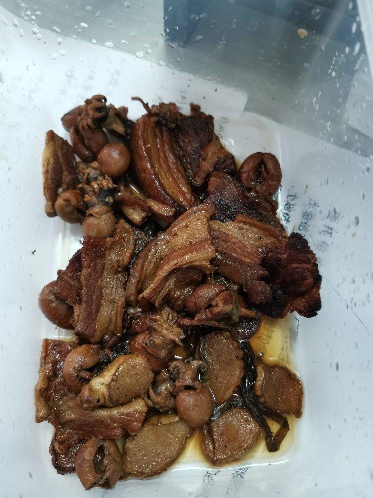 本帮红烧肉熇墨鱼仔