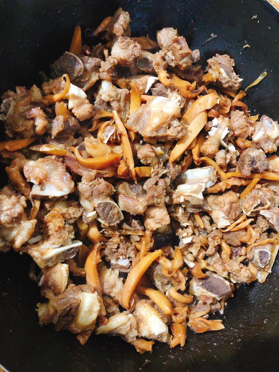 墨鱼干烧肉