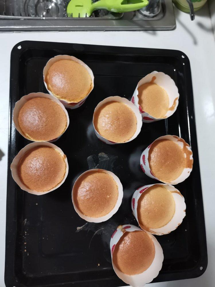 纸杯蛋糕 8寸戚风蛋糕的量
