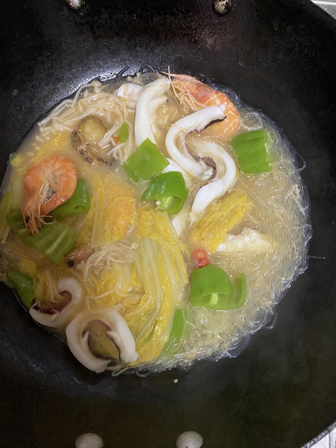 白菜炖墨鱼 超级鲜美海鲜汤