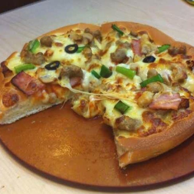 微波香肠培根披萨